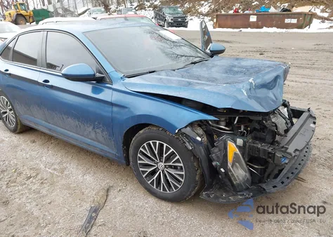 2021 Volkswagen Jetta 1.4T R-Line/1.4T S z USA, uszkodzony, nr VIN 3VWN57BU2MM059728